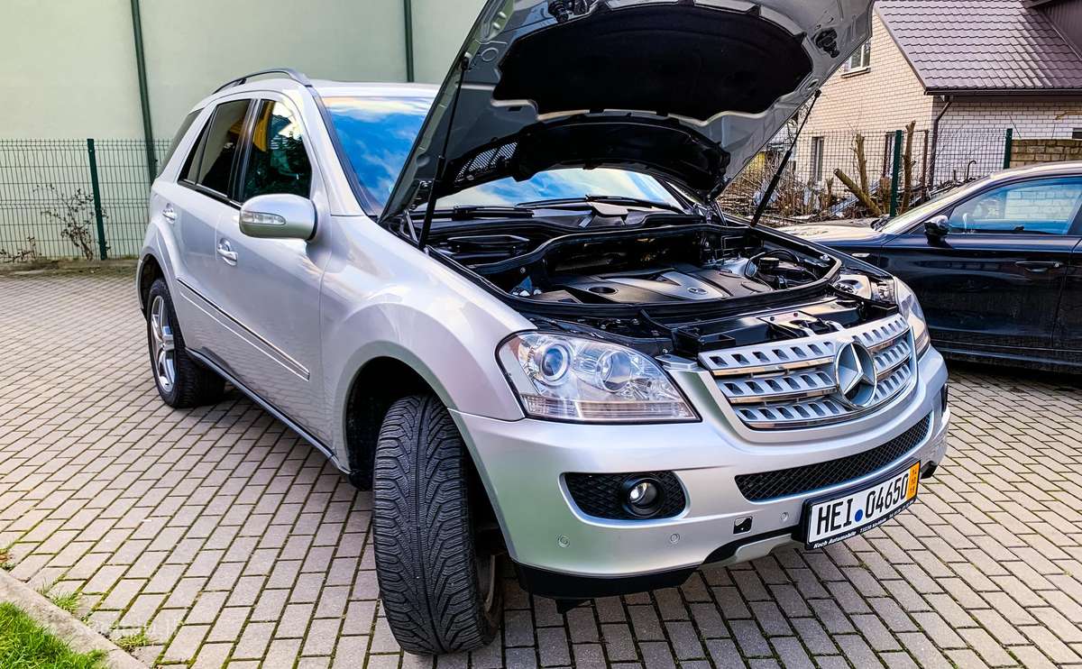 Mercedes Ml320 Elegance 2007 172,000 (Vokietija)