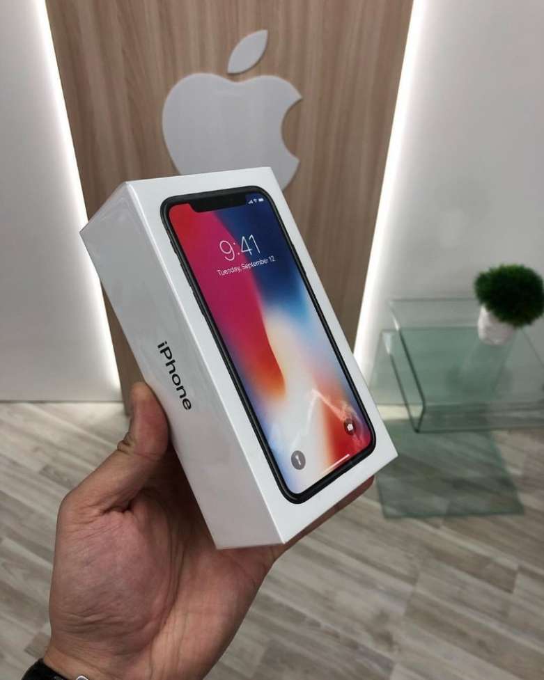 Полностью Новый iPhone 7 Plus 32gb! Запечатанный В Заводскую Плёнку!