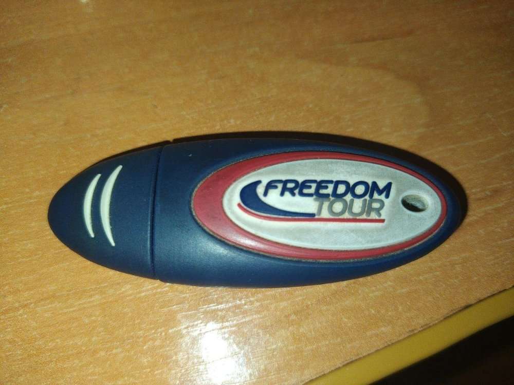 Флешка 4 ГБ Winston Freedom Tour