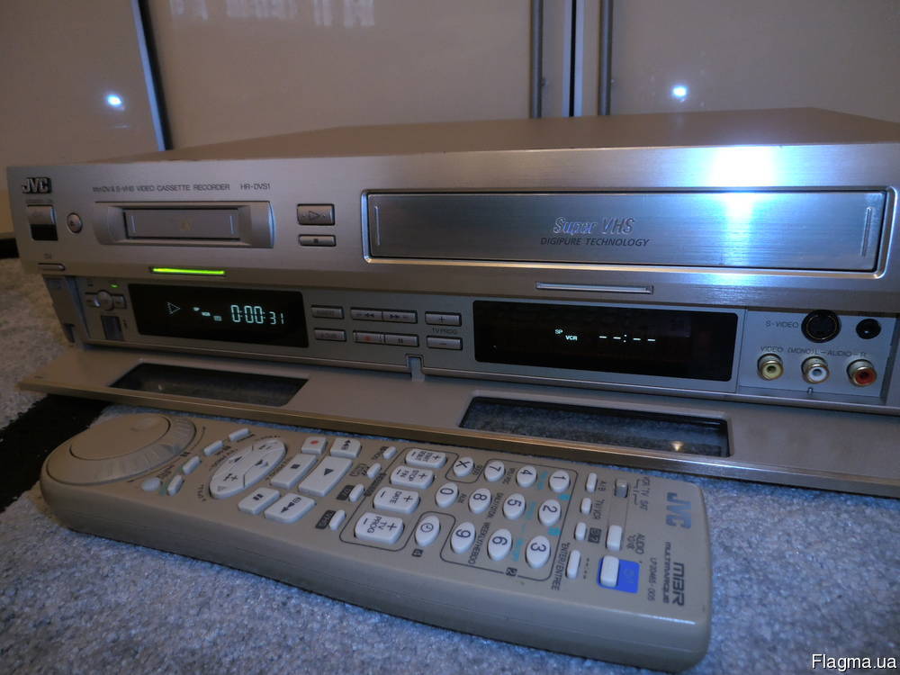 Видеомагнитофон SVHS, VHS, DV JVC HR-DVS1