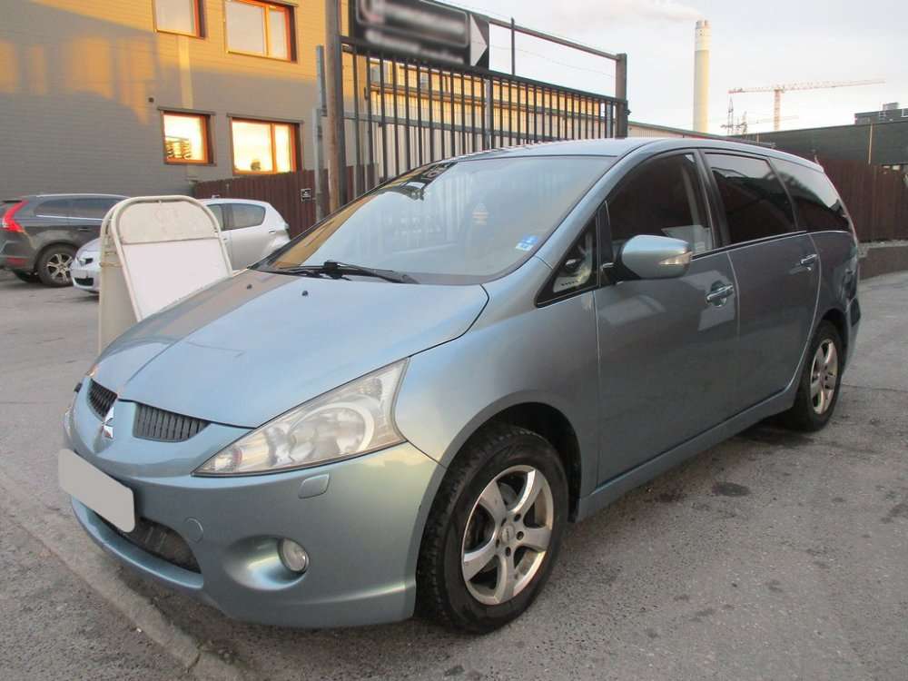 Mitsubishi Grandis 2.4