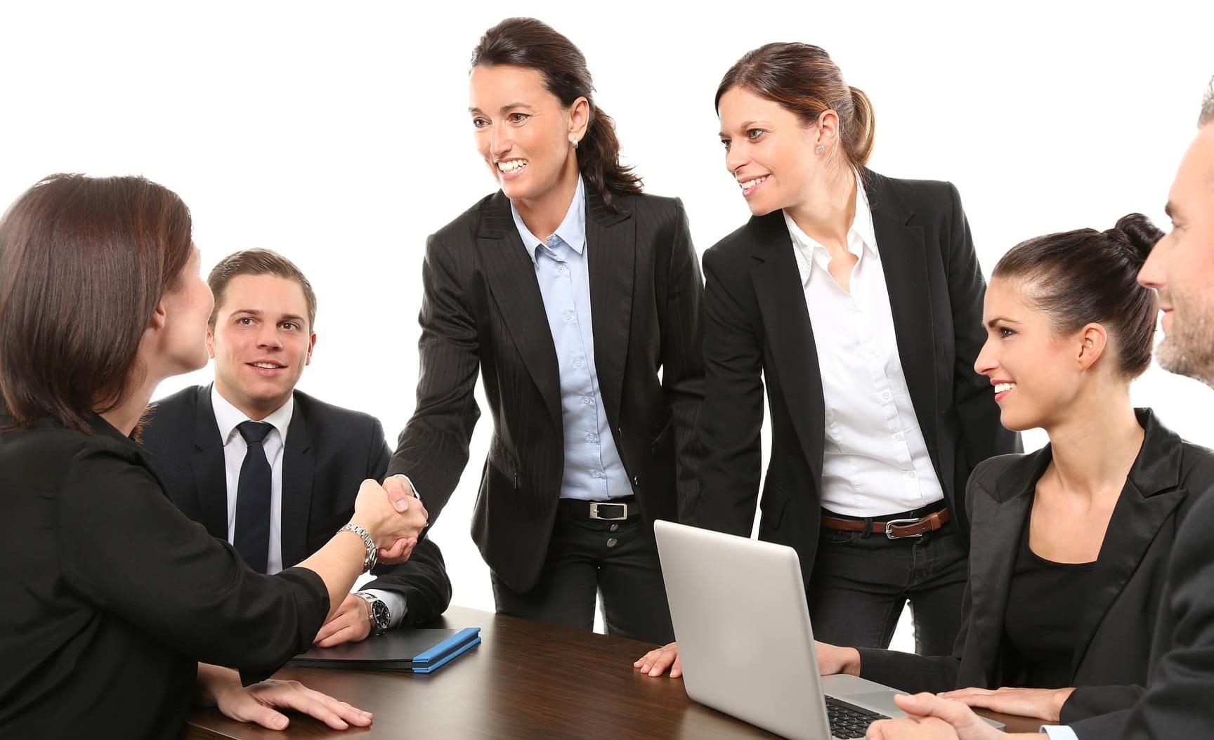 Требуется Менеджер со знанием болгарского языка, Затишье