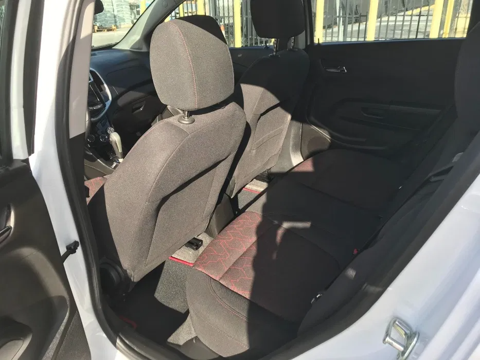CHEVROLET SONIC 2018, городское авто за 7400 $