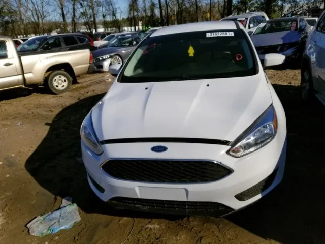Растаможенный FORD FOCUS SE 2018 за 6500
