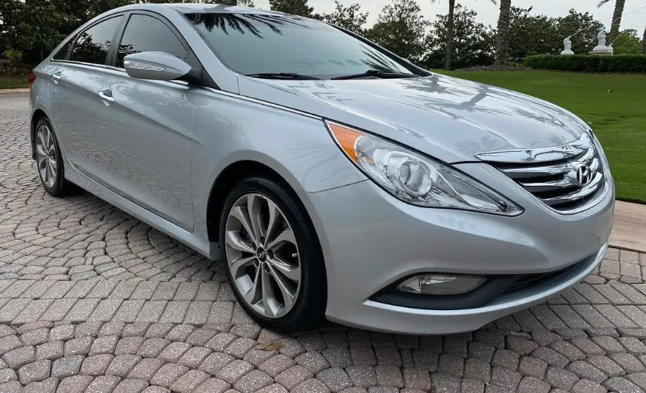 Hyundai Sonata 2014 – городское авто за 8 400$