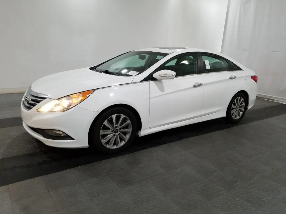 Hyundai Sonata 2014 – стиль и мощь за 8 500$