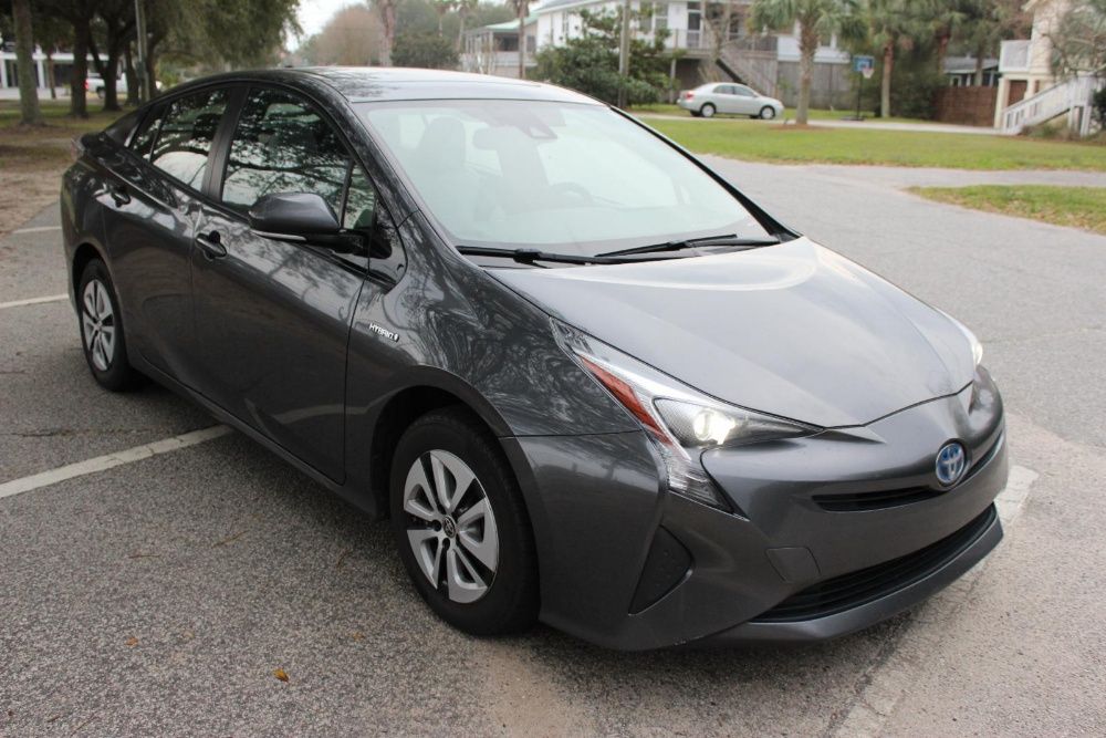 Toyota Prius – футуристический гибрид!