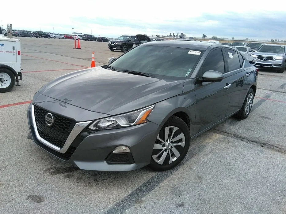Nissan Altima 2018 – изысканный седан за 13100$