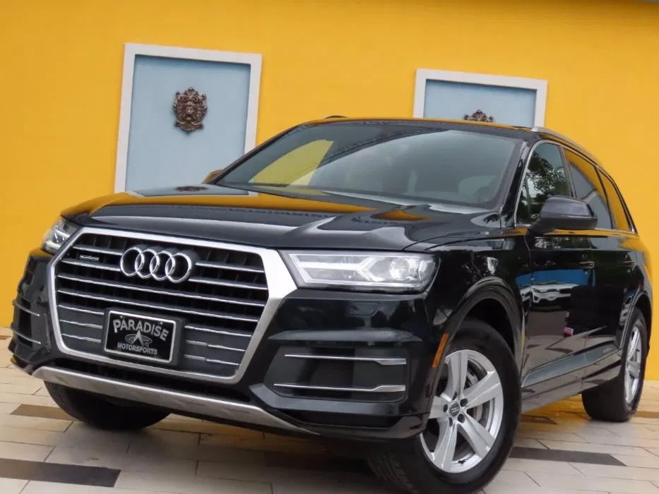 Audi Q7 Premium Plus – премиальная мощь!