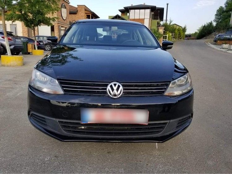 VW Jetta Se 2012 – элегантность, строгость, мощь!