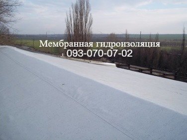 Устройство мембранной кровли