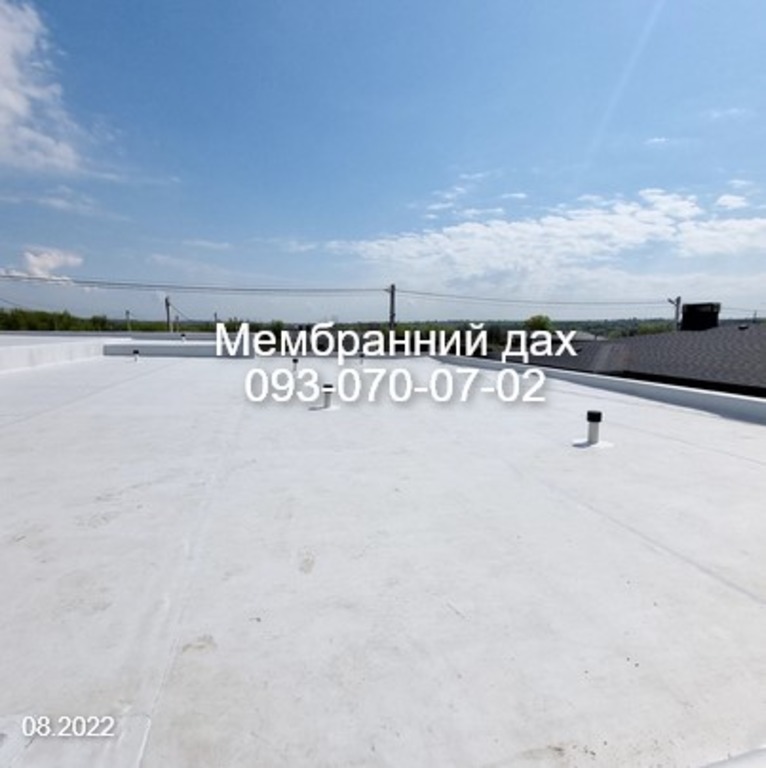 Влаштування мембранної покрівлі
