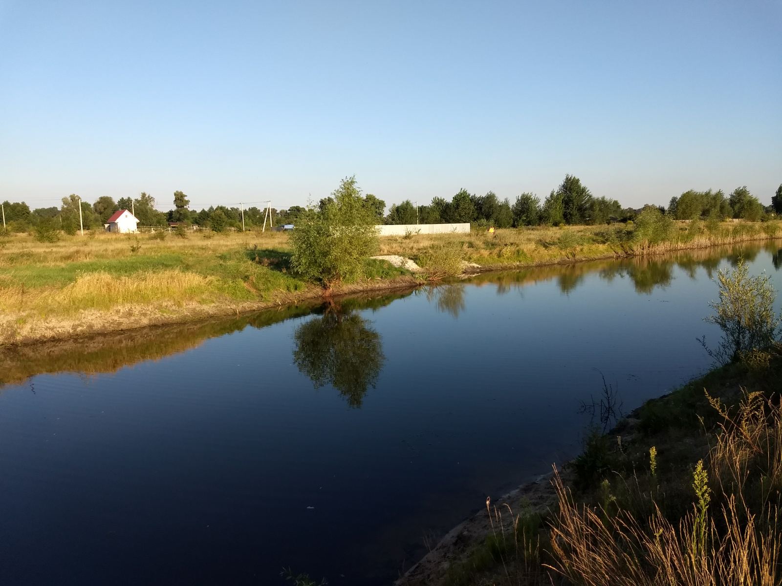 Участок 15 соток под застройку в с. Рожны