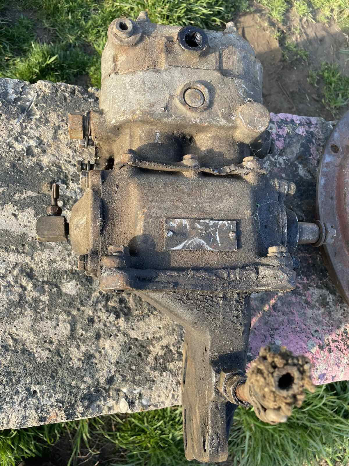 Компрессор Зил водяного охлаждения двухцилиндровый