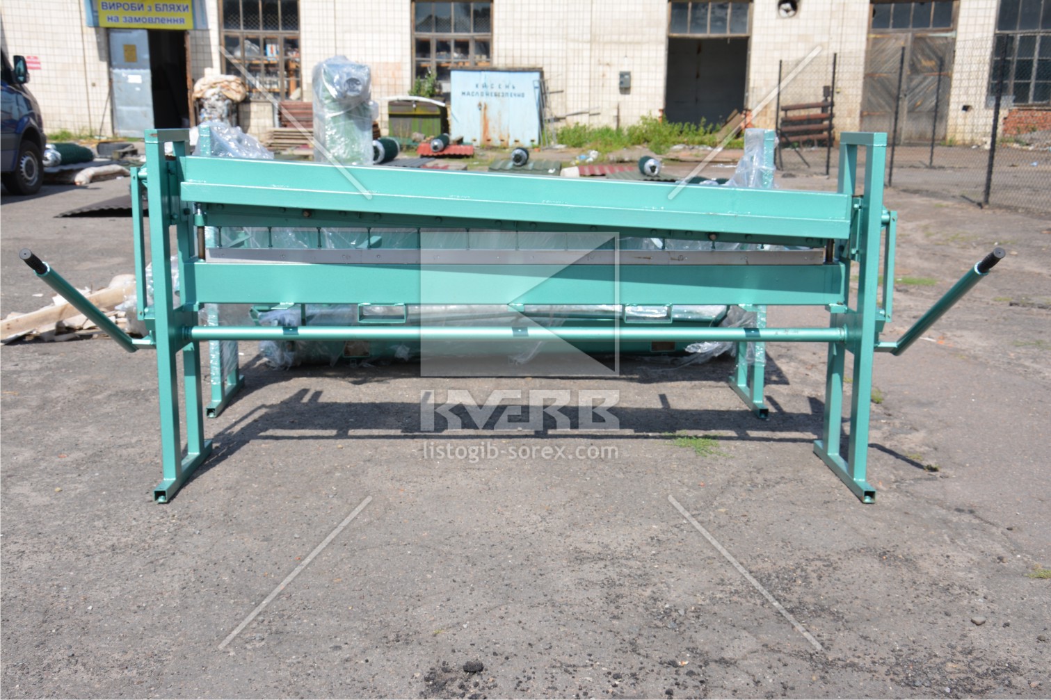 Гільйотина для листового металу Ja-Mech 2040 мм призначена для порізки листової сталі.