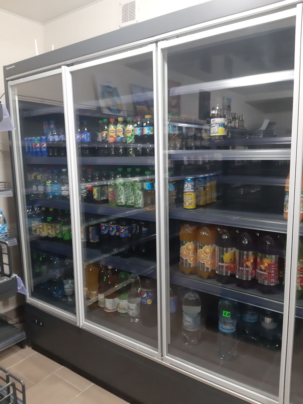 Продам торговое оборудование