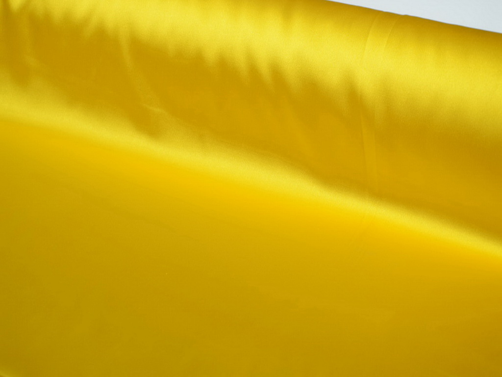 Плотный шелк для ручной и машинной вышивки