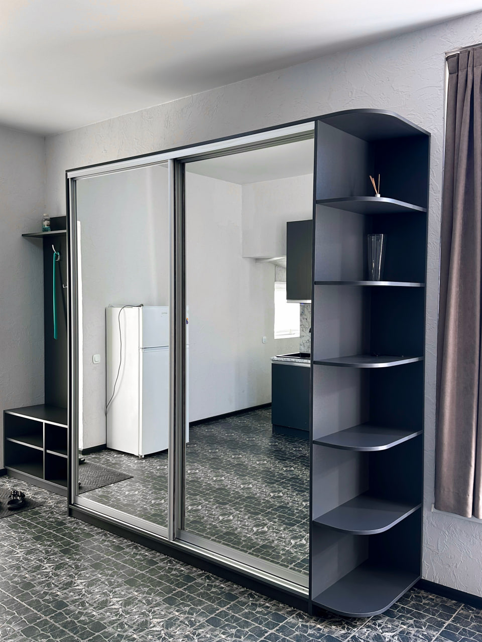 Петропавлівська Борщагівка: сучасний таунхаус із закритою територією, відеоспостереженням та двома паркомісцями