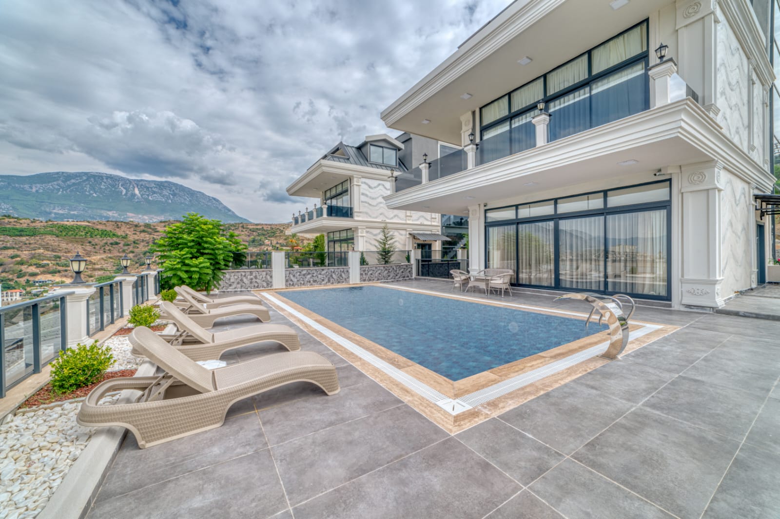 Продажа виллы класса люкс для получения гражданства Турции