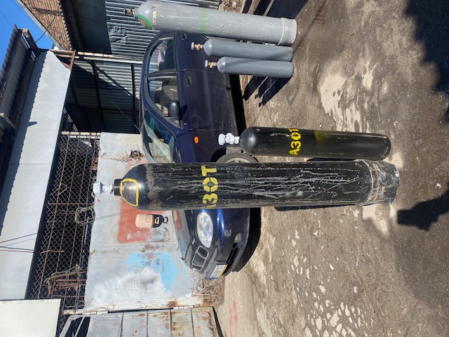 Заправка балонів стисненим повітрям