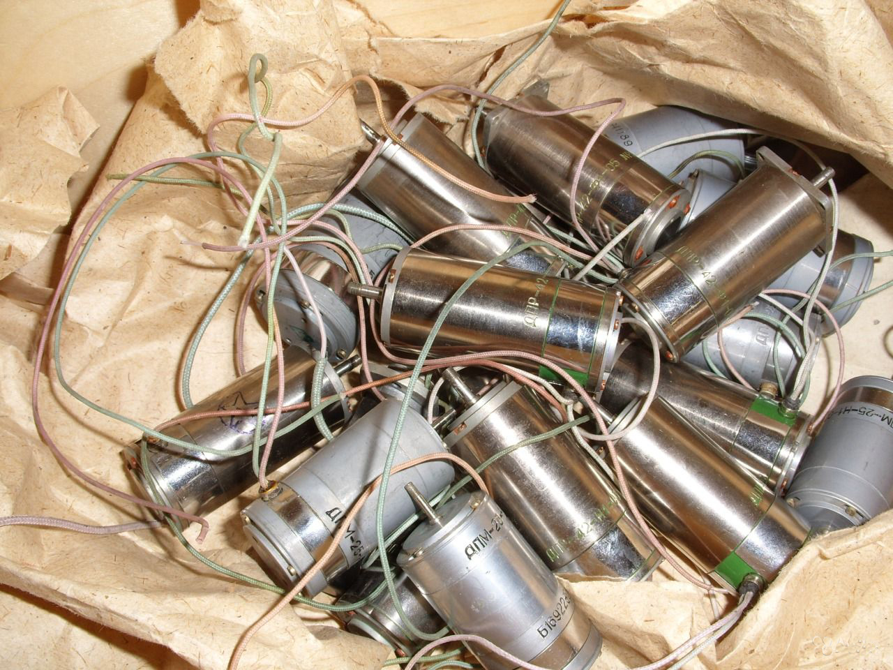 Двигатель ДПМ-20-Н1-01, ДПМ-20-Н1-02, ДПМ-20-Н1-08, ДПМ-20-Н1-17, ДПМ-25-Н1-02, ДПМ-25-Н1-04, ДПМ-25-Н1-05, ДПМ-25-Н1-07Т, ДПР-32-Н1-08