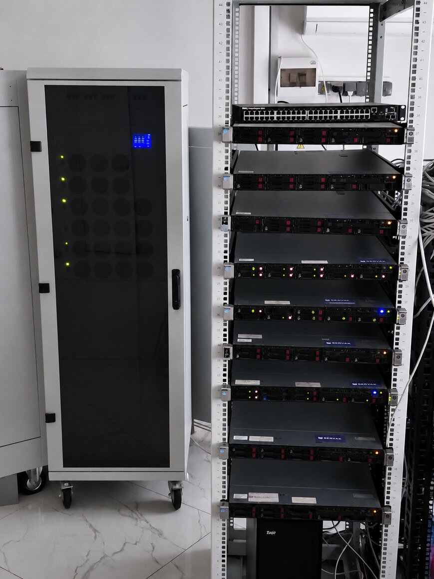 Продаем мощные сервера HP ProLiant DL360 Gen8