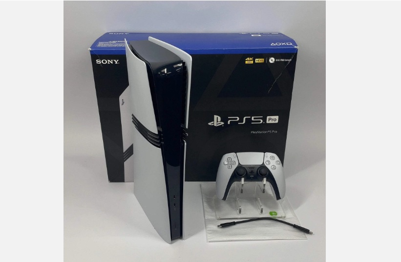 Sony PlayStation 5 Pro PS5 Pro 2Tb Console Bundle