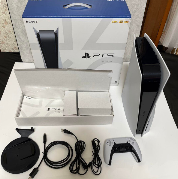 Wholesale Sony PlayStation 5 EAC CFI-1108A game console.