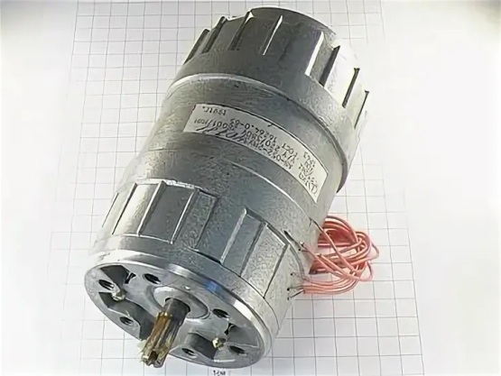 Куплю двигатель АВ-052-2МУ3, АВ-052-2МТ3, АВ-052-2МУЗ, АВЕ-052-4МУ3