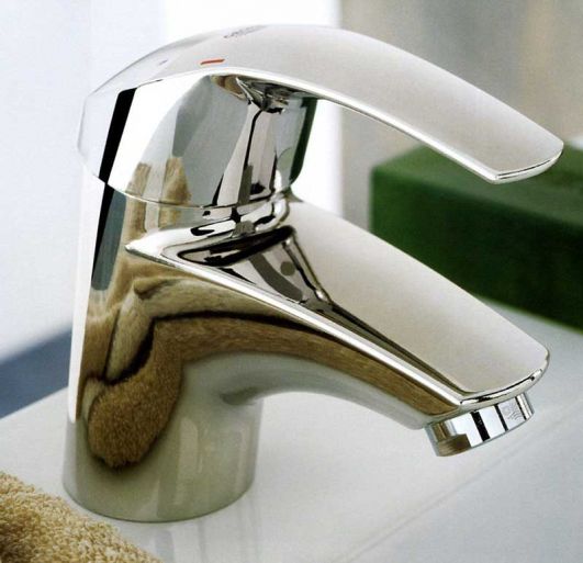 Смеситель для умывальника Grohe Euroeco 32734000