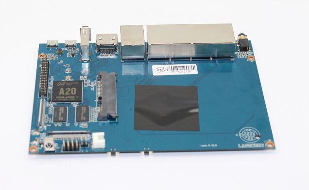 Микрокомпьютер Banana Pi R1