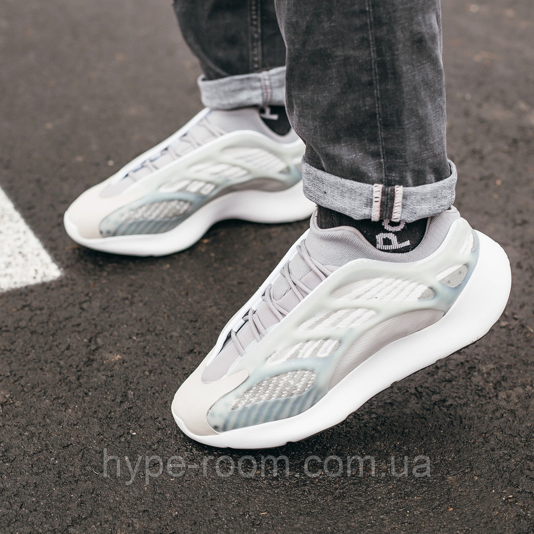 Мужские кроссовки в стиле Adidas Yeezy Boost 700 V3 | Лучшее Качество!