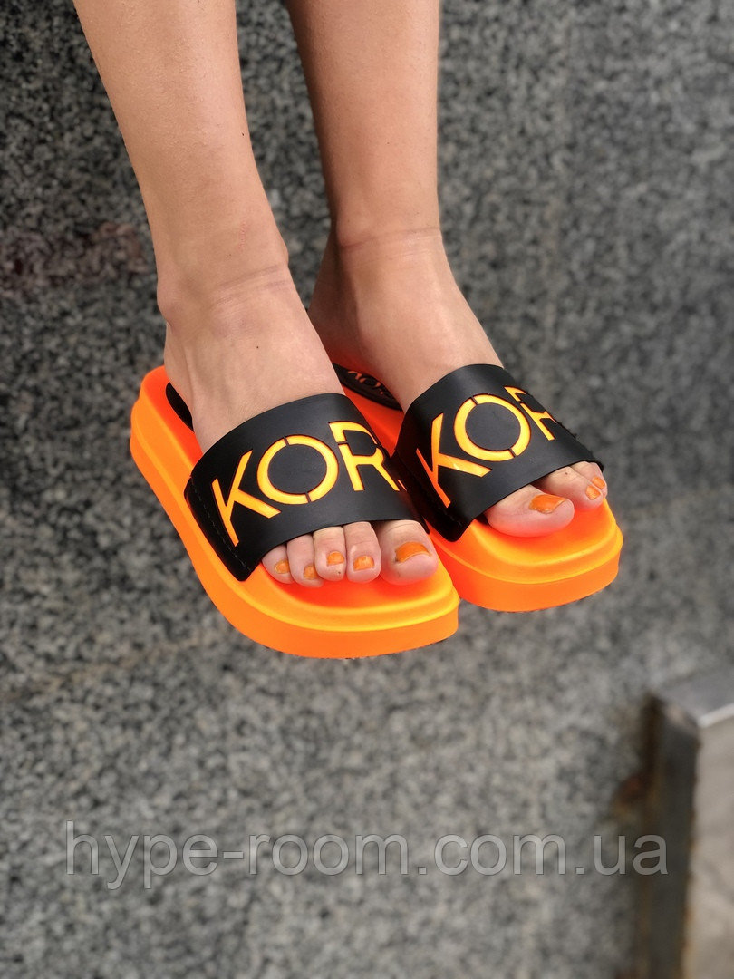 Женские Тапки Kors