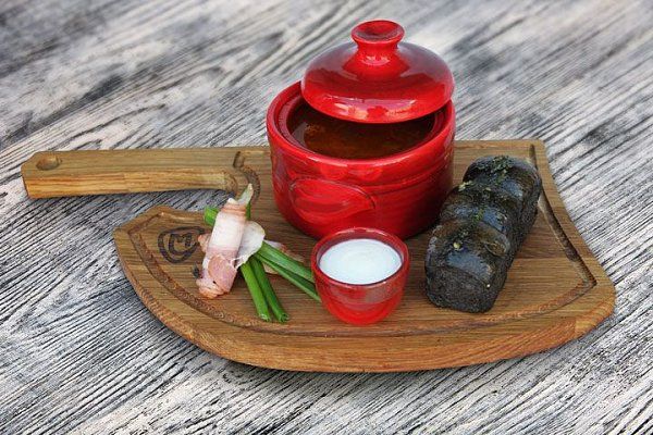 Борщ Украинский с пампушками - Мястория