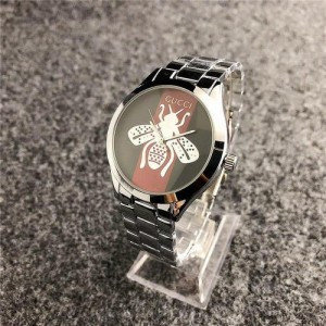 Женские часы Gucci 6239 Silver-Green-Red