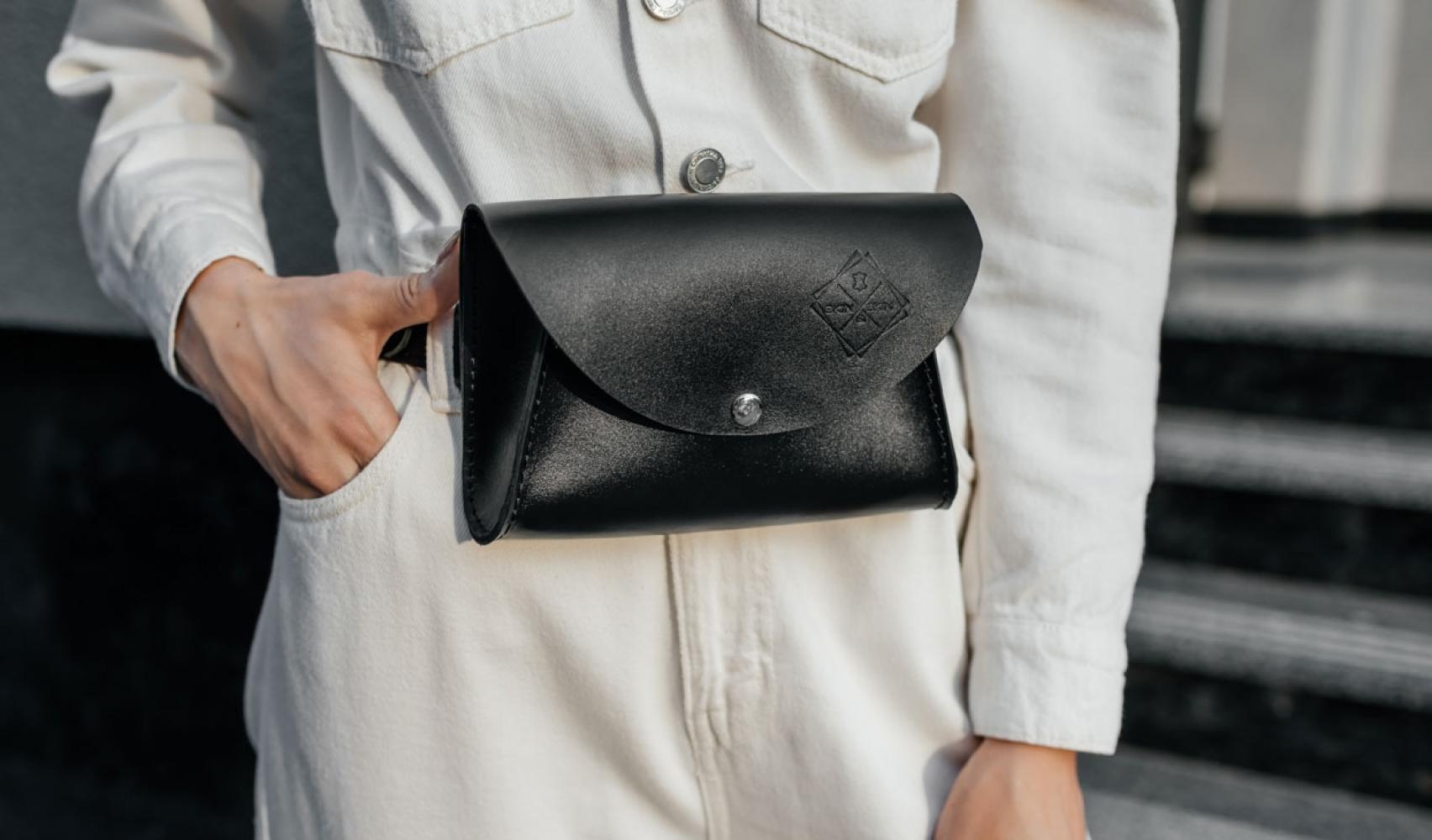 Кожаная поясная сумка Mini Bag черная