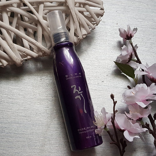 Увлажняющая спрей для восстановления волос Daeng Gi Meo Ri Vitalizing Hair Essence 100 ml
