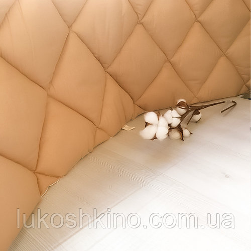 Комплект стьобаних бортиків в ліжечко серії "Класика" Lukoshkino (8004LUK-5)