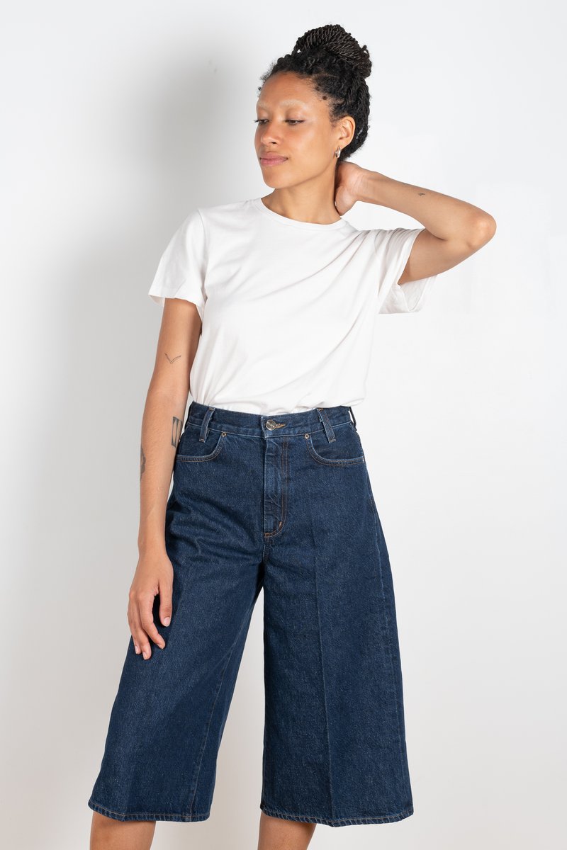 Mariam Classic Tee