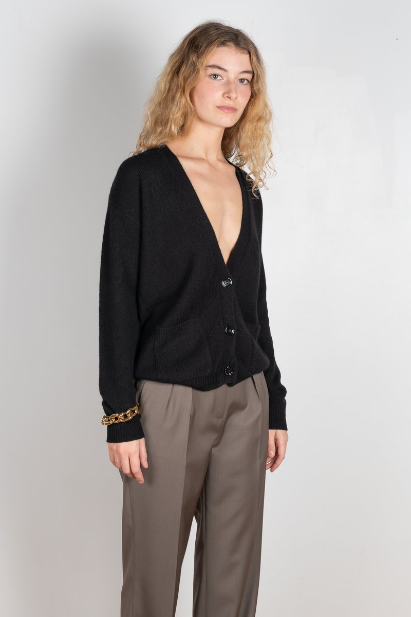 V-cardigan