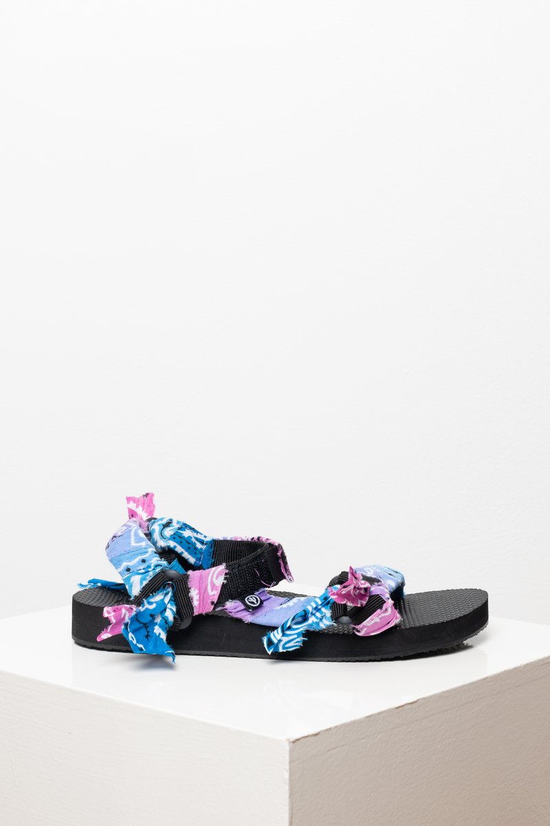 Trekky Sandals Tie-dye