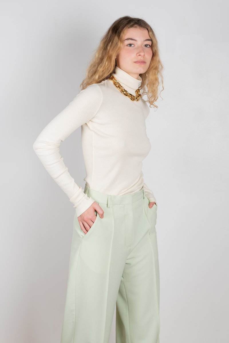 Harri Turtleneck