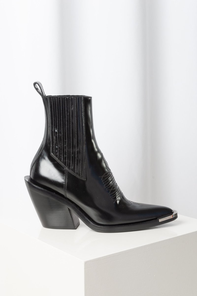 Chelsea Boots