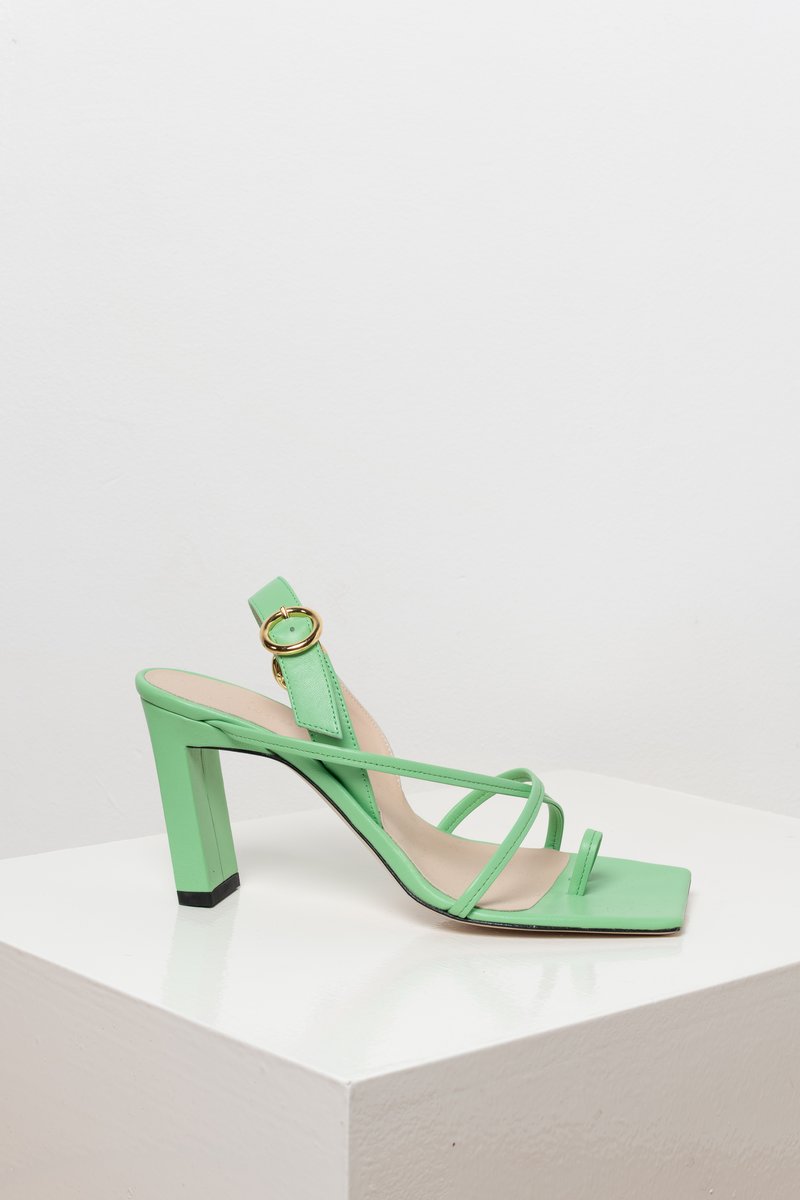 Elza Sandals