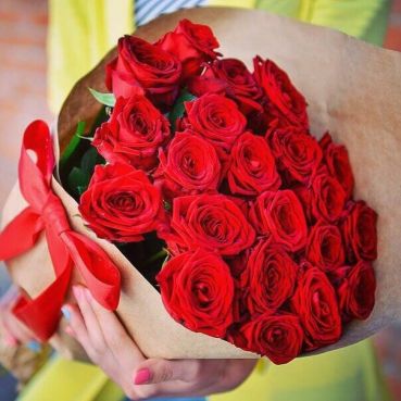 Букет из 21 красной розы