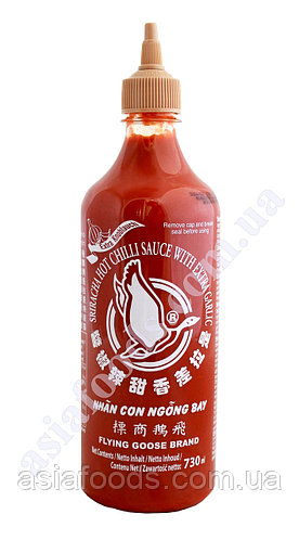 Соус Шрирача с чесноком (51% чили) Sriracha Flying Goose Brand 730 мл