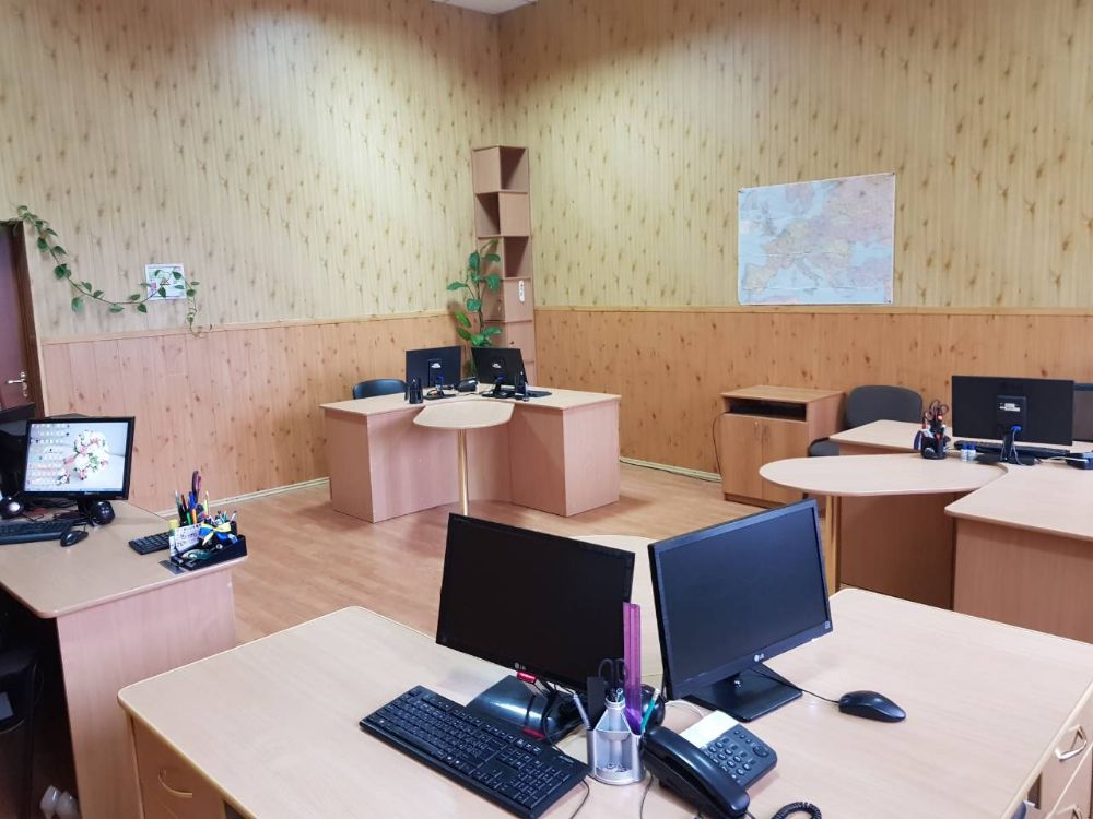 Сдаются в аренду или продаются полностью оборудованные офисные помещения