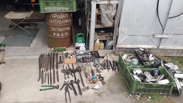 Светло серая НИТРОКРАСКА в сто литровой бочке - 80 л.