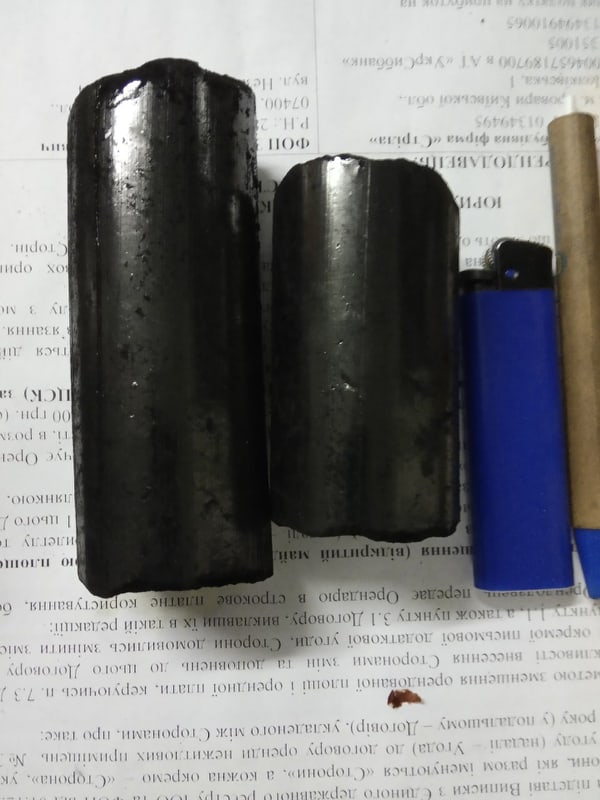 Угольный брикет высшего сорта