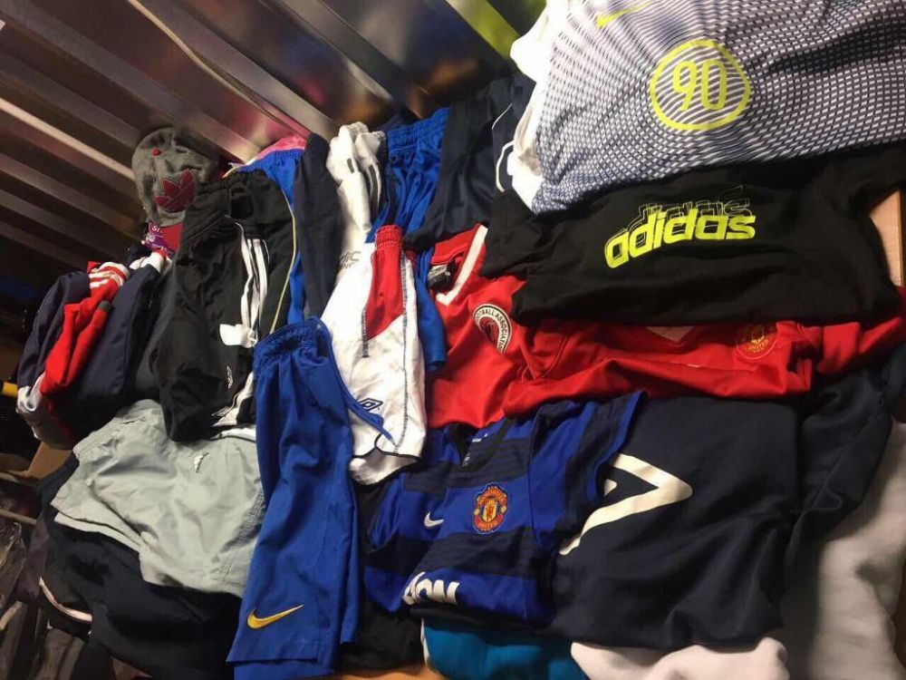 Нужен инвестор для открытия оптового склада second hand обуви в России